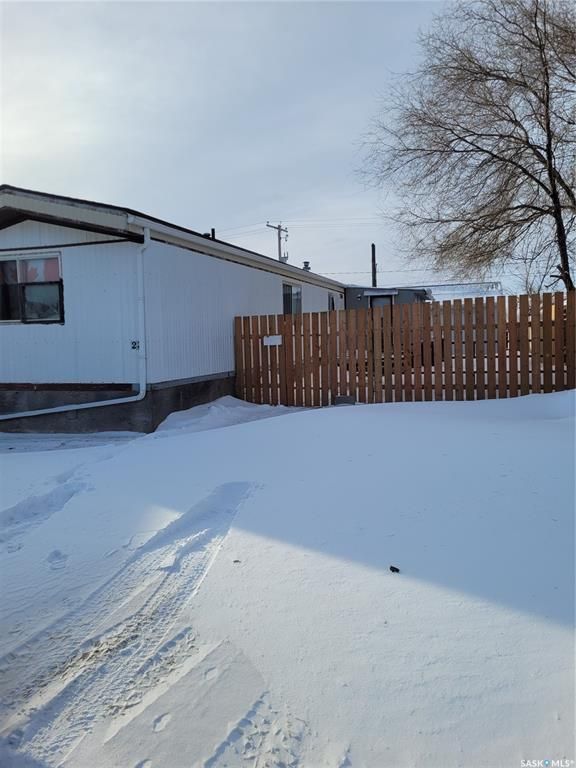Main Photo: 23 1ST Avenue West in Clavet: Residential for sale : MLS®# SK914756