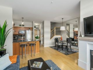 Photo 2: 103 2688 VINE Street in Vancouver West: Home for sale : MLS®# V1115409