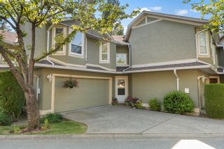Photo 1: 34 16061 85 Avenue in Surrey: Fleetwood Tynehead Townhouse for sale in "Parc Seville" : MLS®# R2785781