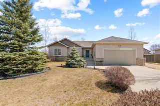 Photo 1: 12 Bentley Place in Niverville: House for sale : MLS®# 202409066