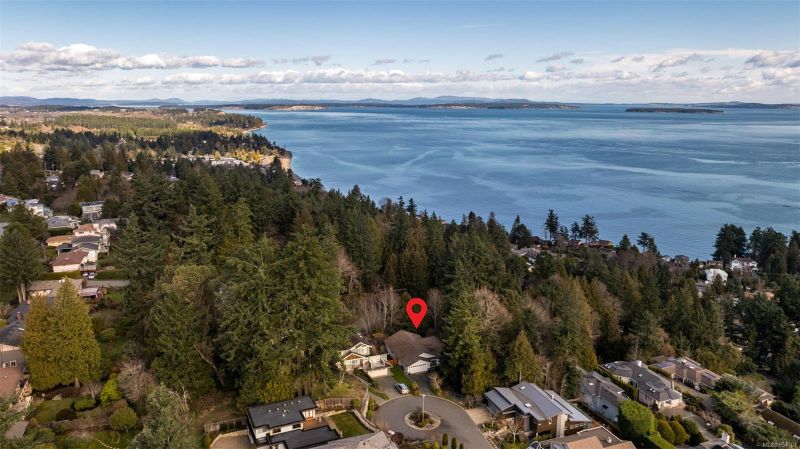 FEATURED LISTING: 967 Seamist Rise Saanich