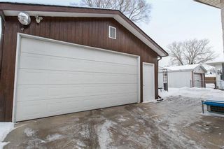 Photo 17: 35 Whitley Drive in Winnipeg: Meadowood Residential for sale (2E)  : MLS®# 202002464