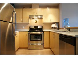 Photo 1: 306 3038 E KENT Avenue in Vancouver: Fraserview VE Condo for sale in "SOUTH HAMPTON" (Vancouver East)  : MLS®# V954697