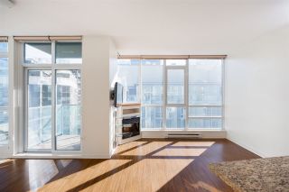 Photo 2: 1903 1189 MELVILLE STREET in Vancouver: Coal Harbour Condo for sale (Vancouver West)  : MLS®# R2354809