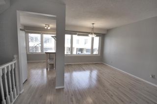 Photo 12: 88 Coachway Gardens SW in Calgary: Coach Hill Row/Townhouse for sale : MLS®# A1205157