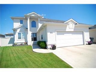 Photo 1: 534 Blackburn Crescent in Saskatoon: Briarwood Single Family Dwelling for sale (Saskatoon Area 01)  : MLS®# 414877