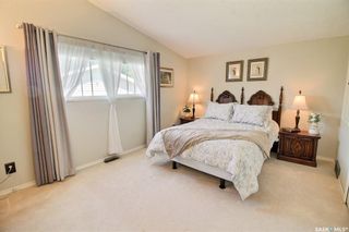 Photo 13: 60 24th Street East in Prince Albert: East Hill Residential for sale : MLS®# SK905993