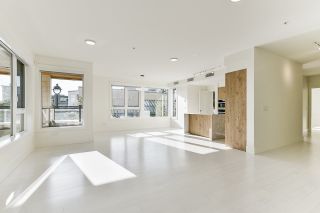 Photo 2: 203 522 15TH Street in West Vancouver: Ambleside Condo for sale in "Ambleside Citizen" : MLS®# R2877825