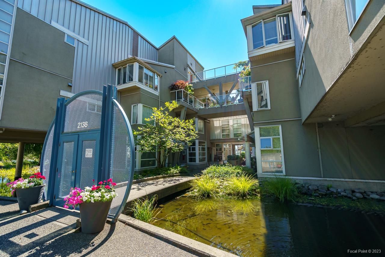 Main Photo: 3 2138 E KENT AVENUE SOUTH Avenue in Vancouver: South Marine Townhouse for sale in "Captain's Walk" (Vancouver East)  : MLS®# R2807637