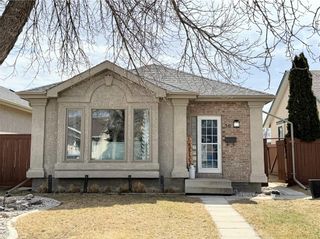 Main Photo: 56 Shalimar Crescent in Winnipeg: Riverbend Residential for sale (4E)  : MLS®# 202407850