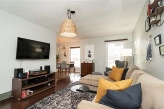 Photo 7: Updated Bungalow in Winnipeg: 2E House for sale (Meadowood) 