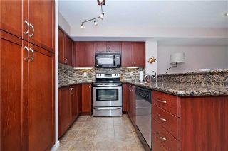 Photo 10: 812 340 W Watson Street in Whitby: Port Whitby Condo for sale : MLS®# E3365946