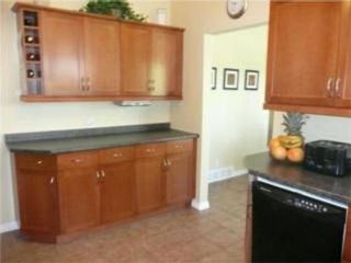 Photo 10: 70 Karens Crescent: Residential for sale (Oak Bluff)  : MLS®# 1012239