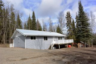 Photo 1: 13236 DUNLOP Street in Smithers: Smithers - Rural House for sale in "Evelyn" (Smithers And Area)  : MLS®# R2871376