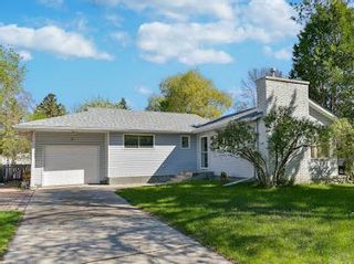 Photo 1: 5 Wedgewood Drive in Winnipeg: University Heights Residential for sale (1K)  : MLS®# 202313645