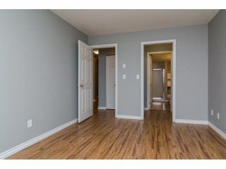 Photo 8: 329 2750 FAIRLANE Street in Abbotsford: Central Abbotsford Condo for sale in "THE FAIRLANE" : MLS®# F1428068