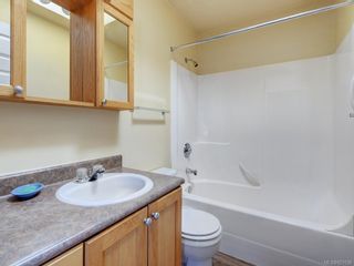 Photo 13: 10 7570 Tetayut Rd in Central Saanich: CS Hawthorne Manufactured Home for sale : MLS®# 921038