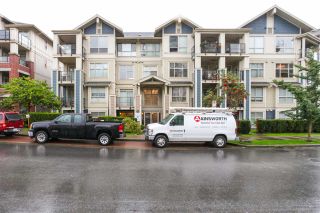 Photo 1: 204 275 ROSS Drive in New Westminster: Fraserview NW Condo for sale : MLS®# R2109644