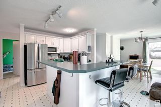 Photo 10: 2560 89 Street in Edmonton: Zone 29 House for sale : MLS®# E4291977