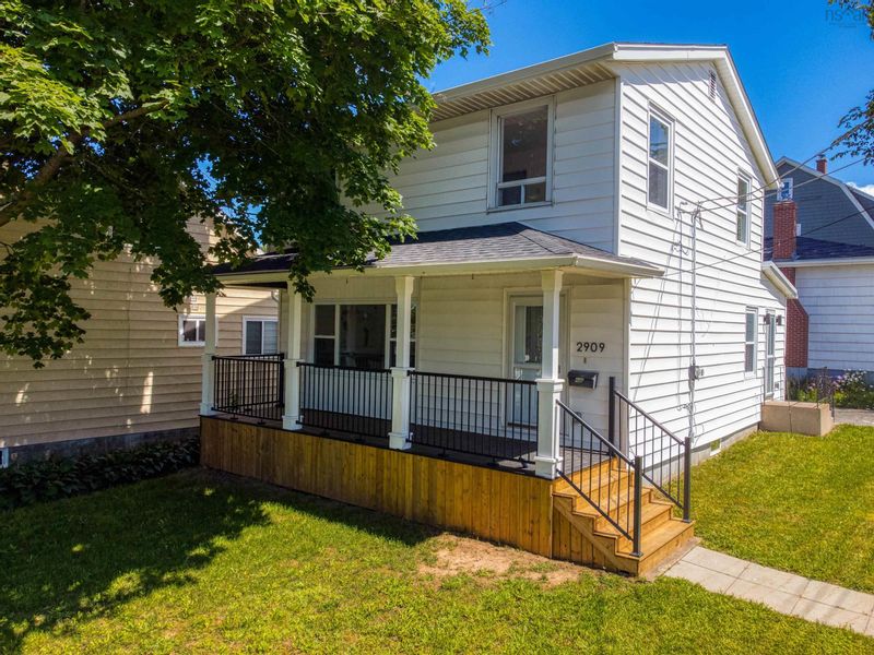 FEATURED LISTING: 2909 Connaught Avenue Halifax