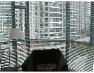 Photo 6: 603 888 HAMILTON Street in Vancouver: Downtown VW Condo for sale in "ROSEDALE GARDENS" (Vancouver West)  : MLS®# V777304
