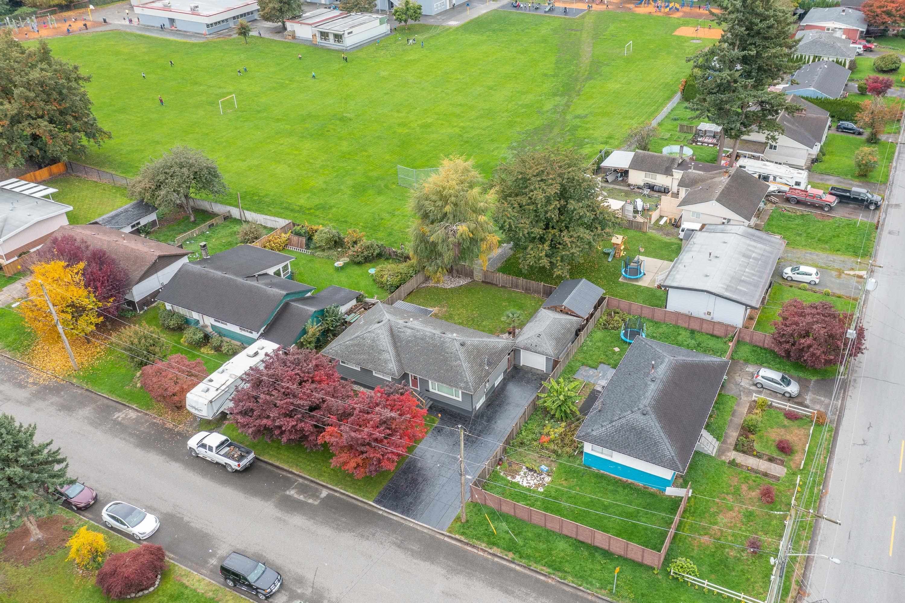 Photo 3: Photos: 8585 NORMAN Crescent in Chilliwack: Chilliwack E Young-Yale House for sale : MLS®# R2627368