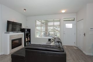 Photo 13: 204 6706 192 Diversion in Surrey: Clayton Townhouse for sale in "One92" (Cloverdale)  : MLS®# R2070967