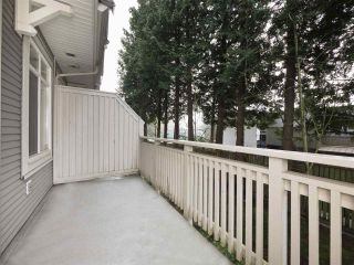 Photo 5: 3280 CLERMONT Mews in Vancouver: Champlain Heights Townhouse for sale in "Bordeaux" (Vancouver East)  : MLS®# R2339931