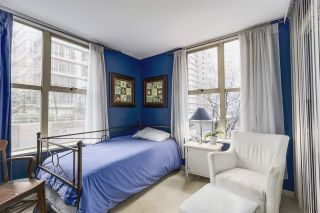 Photo 13: 403 989 RICHARDS Street in Vancouver: Downtown VW Condo for sale in "THE MONDRIAN" (Vancouver West)  : MLS®# R2236828