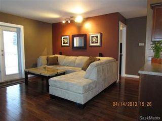 Photo 7: 1174 ELLIOTT Street in Regina: Eastview Single Family Dwelling for sale (Regina Area 03)  : MLS®# 458949