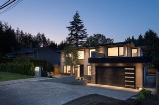 Main Photo: 640 E OSBORNE Street in North Vancouver: Princess Park House for sale : MLS®# R2866126