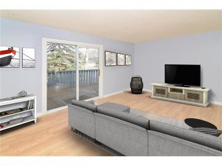 Photo 3: 3041 30A Street SE in Calgary: Dover House for sale : MLS®# C4108529