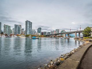 Main Photo: 306 525 WHEELHOUSE Square in Vancouver: False Creek Condo for sale in "Henley Court" (Vancouver West)  : MLS®# R2743831