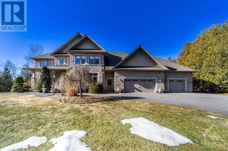 Photo 1: 5785 LONGHEARTH WAY in Ottawa: House for sale : MLS®# 1379980