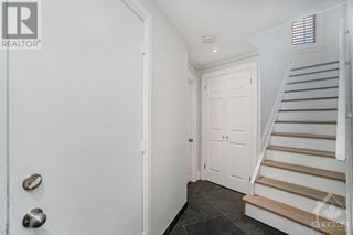 Photo 3: 14 CORNERSTONE PRIVATE in Ottawa: House for sale : MLS®# 1388423