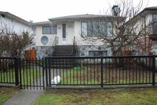 Photo 1: 2095 E 42ND Avenue in Vancouver: Killarney VE House for sale (Vancouver East)  : MLS®# R2146018