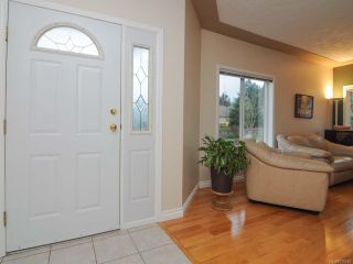 Photo 11: 201 2727 1st St in COURTENAY: CV Courtenay City Row/Townhouse for sale (Comox Valley)  : MLS®# 716740