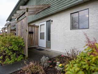 Photo 11: 4 951 17th St in COURTENAY: CV Courtenay City Row/Townhouse for sale (Comox Valley)  : MLS®# 721888