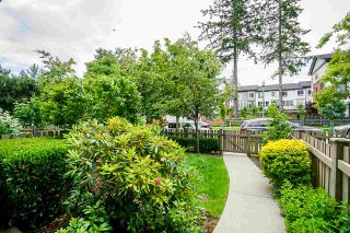 Photo 2: 8 2738 158 Street in Surrey: Grandview Surrey Townhouse for sale in "CATHEDRAL GROVE" (South Surrey White Rock)  : MLS®# R2463712