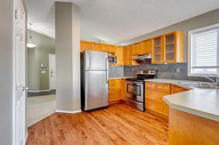 Photo 10: 25 Martha's Green NE in Calgary: Martindale Detached for sale : MLS®# A2129455