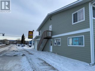 Main Photo: 5015 50 Avenue in Pouce Coupe: Hospitality for sale : MLS®# 10300655