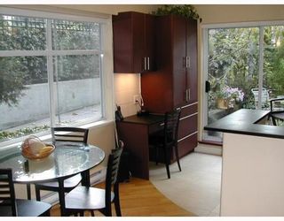 Photo 3: 101 29 TEMPLETON Drive in Vancouver East: Hastings Residential for sale ()  : MLS®# V785569