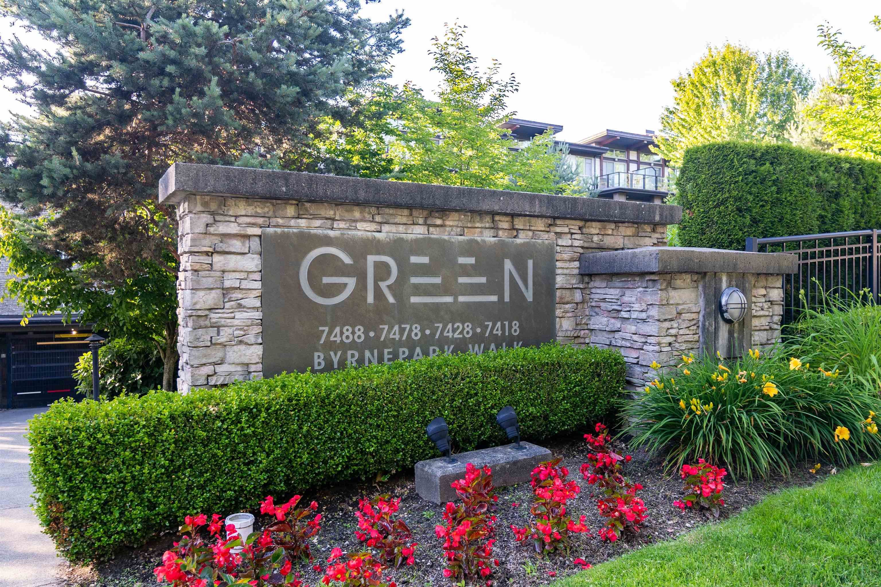 Main Photo: 505 7428 BYRNEPARK Walk in Burnaby: South Slope Condo for sale in "GREEN" (Burnaby South)  : MLS®# R2706514