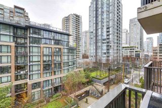 Photo 19: 701 1055 HOMER Street in Vancouver: Yaletown Condo for sale in "DOMUS" (Vancouver West)  : MLS®# R2245913