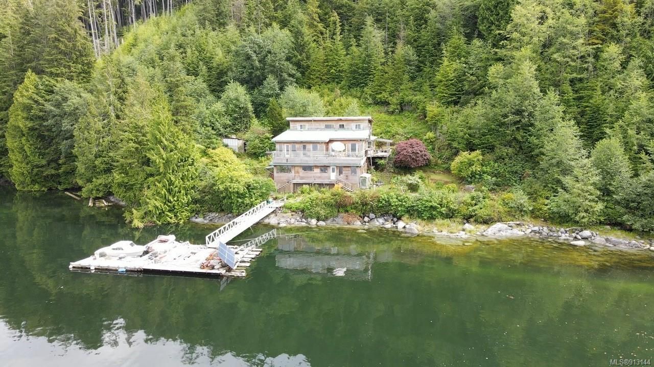 Main Photo: SL 5 Echo Bay in See Remarks: Isl Small Islands (North Island Area) House for sale (Islands)  : MLS®# 913144