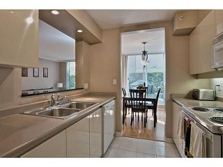 Photo 9: 211 500 W 10TH Avenue in Vancouver: Fairview VW Condo for sale in "Cambridge Court" (Vancouver West)  : MLS®# V1082824