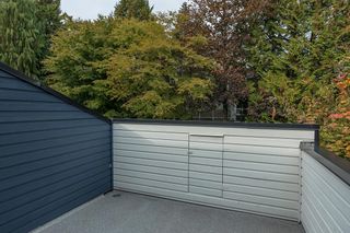 Photo 16: 2623 FROMME Road in North Vancouver: Lynn Valley Townhouse for sale in "Forestlynn" : MLS®# R2735014
