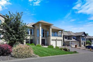 Photo 3: 1726 Markham Court, in Kelowna: House for sale : MLS®# 10267859