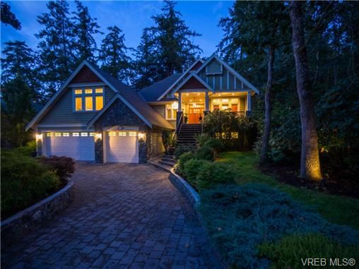 Main Photo: 1017 Valewood Trail in VICTORIA: SE Broadmead House for sale (Saanich East)  : MLS®# 741908