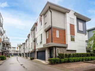 Photo 2: 30 7947 209 Street in Langley: Willoughby Heights Townhouse for sale in "LUXIA" : MLS®# R2875366